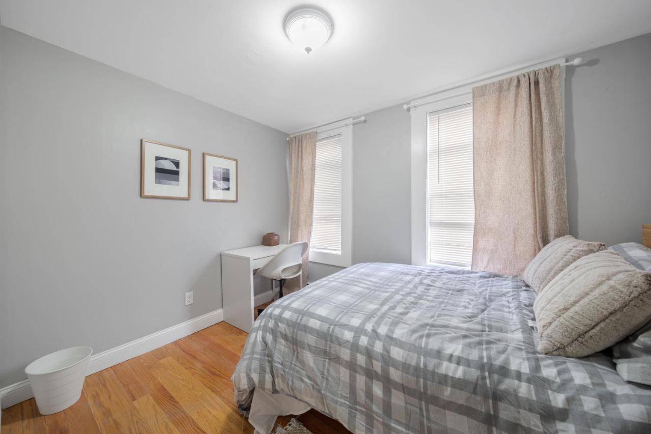 Easy Commute South Boston 4Br 1Bh Apt Zewnętrze zdjęcie